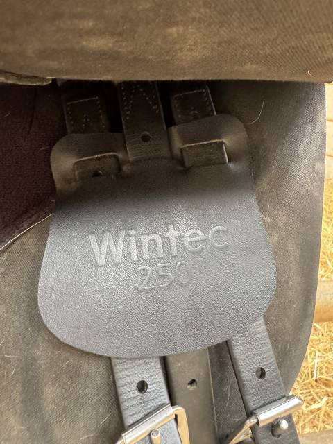 Sella mista Wintec  17.5" - 2024