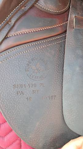 Sella da salto ostacoli CWD  17" - 2017