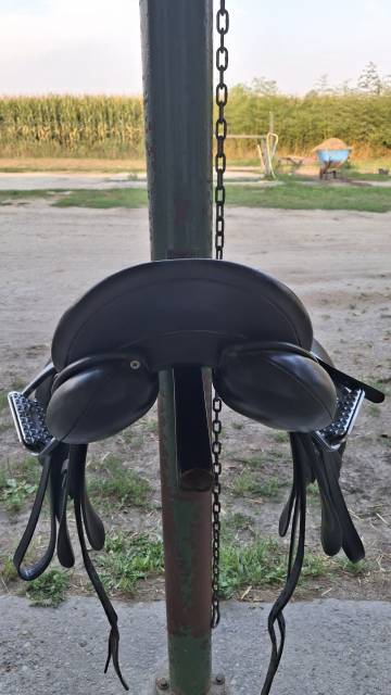 Sella da Dressage Stubben
