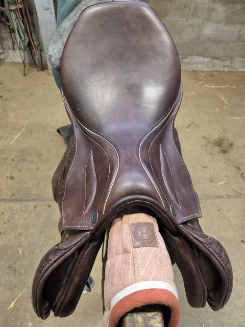 Sella da salto ostacoli Stubben  18" - 2020