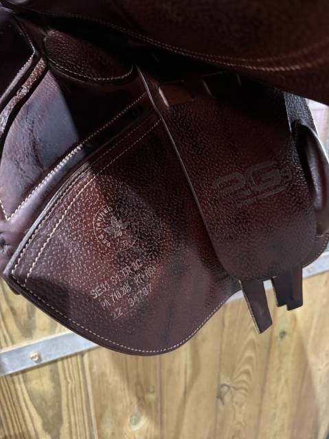 Sella da salto ostacoli CWD  17" - 2022