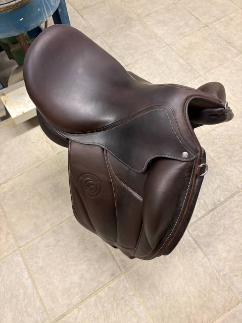 Sella da dressage Forestier  16.5" - 2024