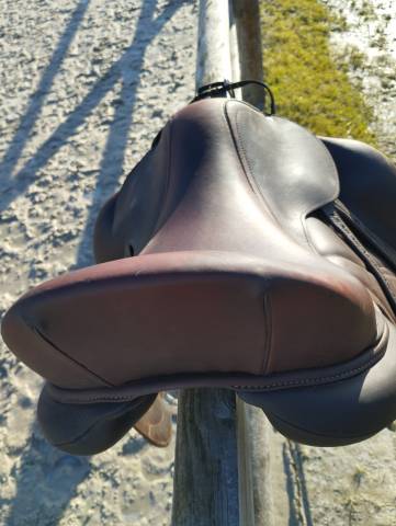 Sella da dressage Antar&egrave;s  17.5" - 2020