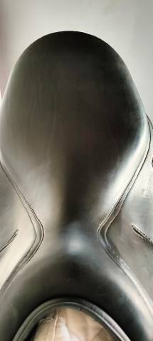 Sella da dressage  Manta Cuir  17" - 2020