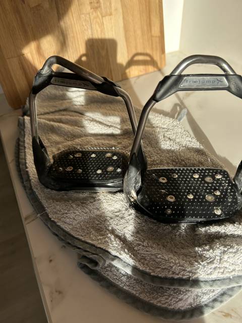 Sella da salto ostacoli Devoucoux  18" - 2022