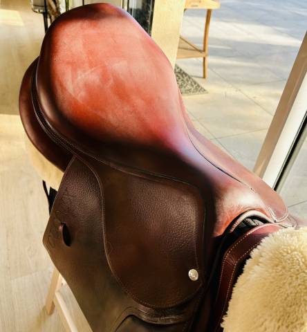 Sella da salto ostacoli Devoucoux  18" - 2022