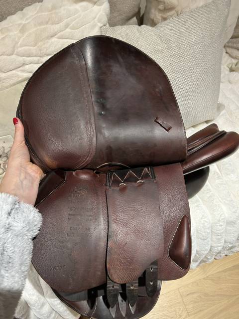 Sella da salto ostacoli Devoucoux  18" - 2022