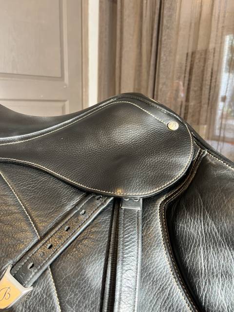 Sella da salto ostacoli Bates  17.5" - 2010