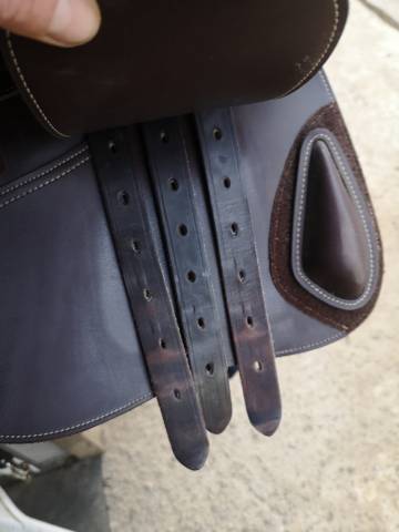 Sella da salto ostacoli Ikonic Jumping light 16.5" - 2023