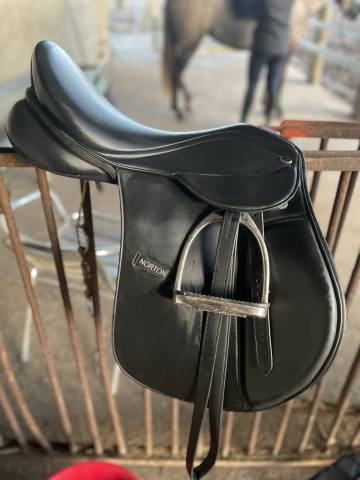 Sella mista Norton  17.5" - 2022