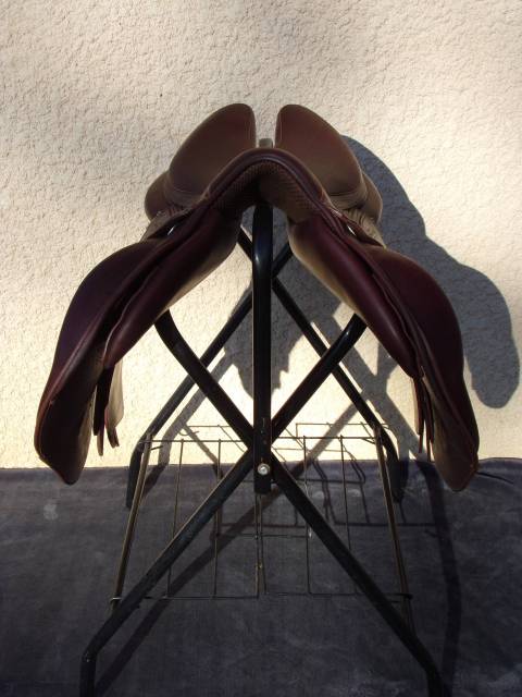 Sella da salto ostacoli Devoucoux Enara 18" - 2025