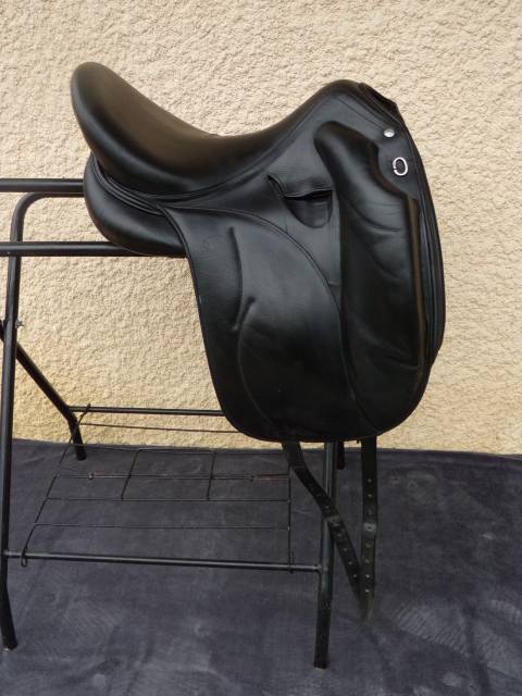 Sella da dressage Devoucoux  17" - 2018