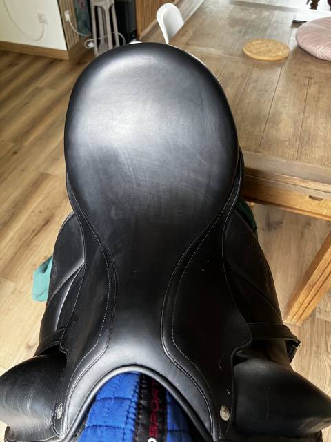 Sella da dressage Forestier  17.5" - 2019