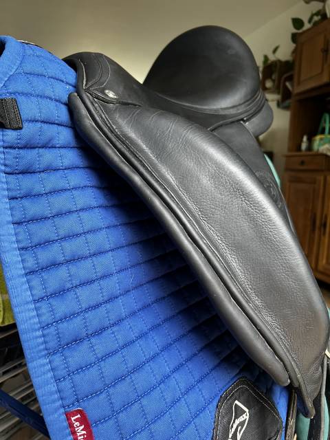 Sella da dressage Forestier  17.5" - 2019