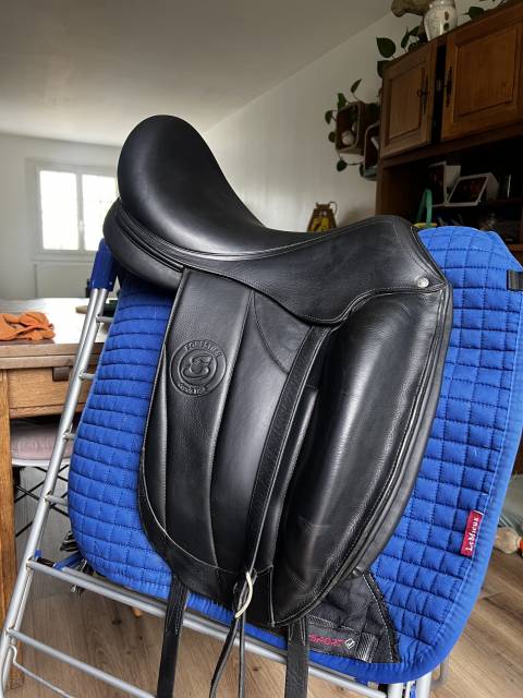 Sella da dressage Forestier  17.5" - 2019