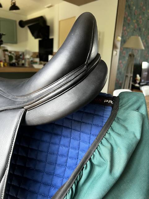 Sella da dressage Forestier  17.5" - 2019