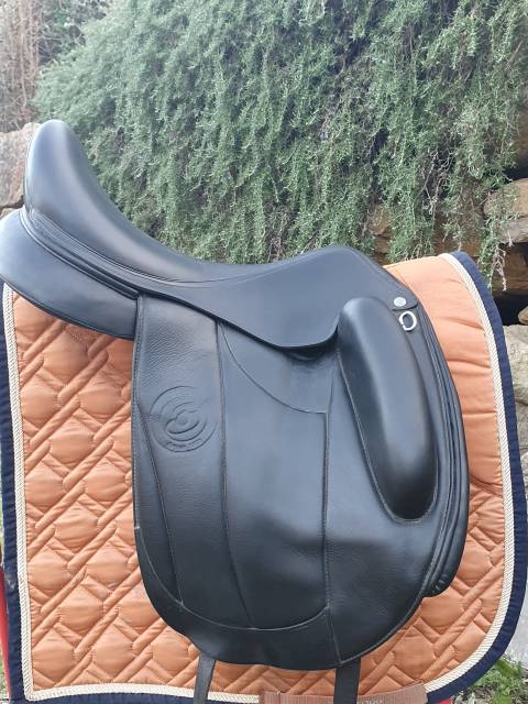 Sella da dressage Forestier  17.5" - 2020