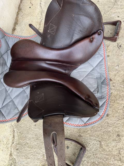 Sella da cross Childeric  18" - 2017