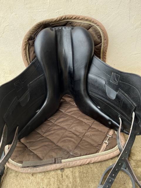 Sella da dressage Childeric  17.5" - 2017