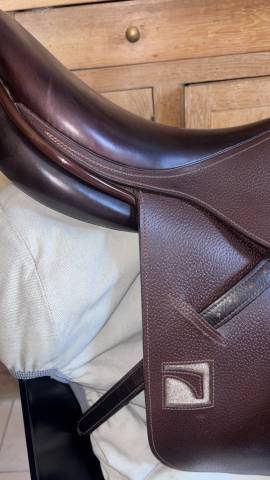 Sella da salto ostacoli Childeric  17" - 2024