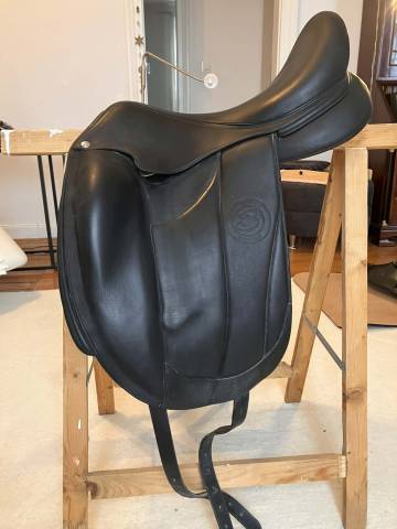 Sella da dressage Forestier  17.5" - 2021