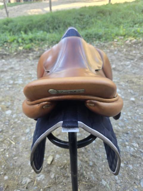 Sella da salto ostacoli Butet  17" - 2017