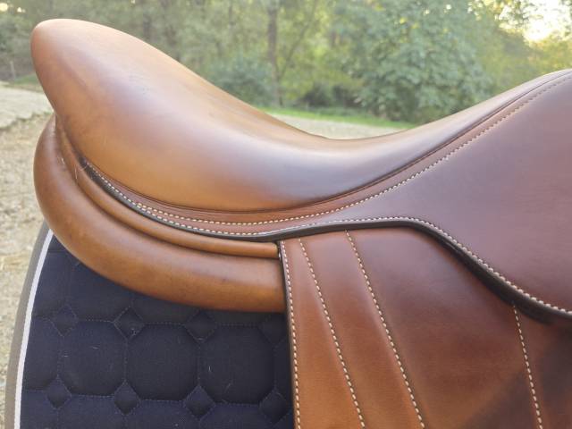 Sella da salto ostacoli Butet  17" - 2017