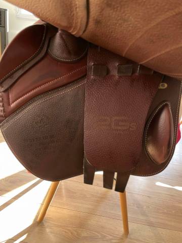 Sella mista CWD  17.5" - 2022