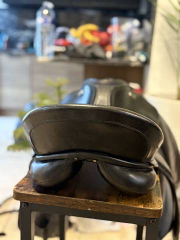 Sella da dressage Kieffer Je ne sais pas  18" - 2005