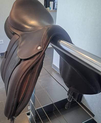 Sella da salto ostacoli Forestier  17.5" - 2024