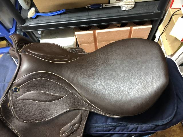 Sella da salto ostacoli Stubben  17.5" - 2022