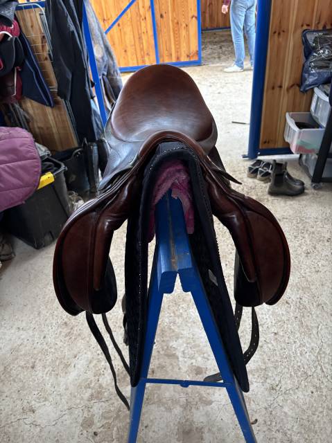 Sella da dressage  Omega 17.5" - 2010