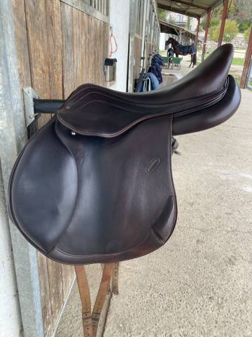 Sella da salto ostacoli  Pitch Prod 17" - 2022