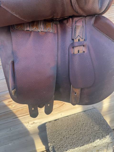 Sella da salto ostacoli Equipe  17" - 2014