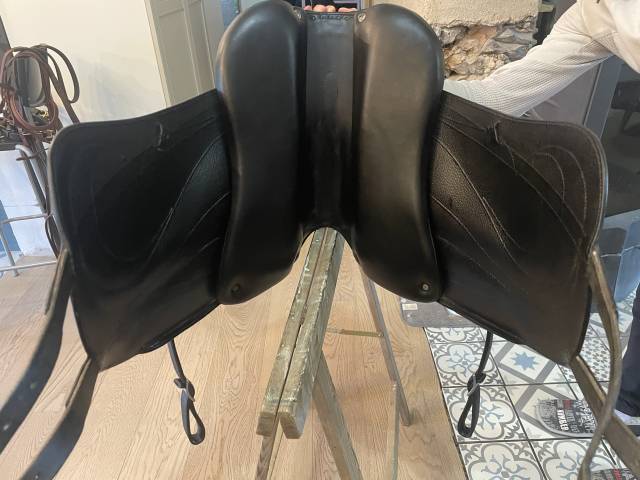 Sella da dressage Antar&egrave;s  16.5" - 2019