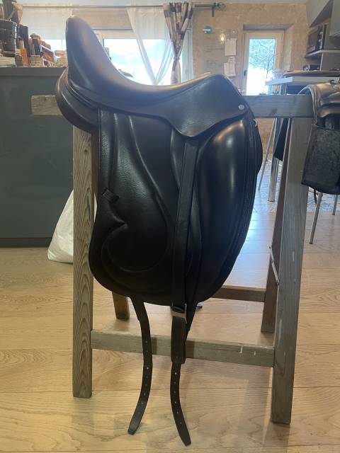 Sella da dressage Antar&egrave;s  16.5" - 2019