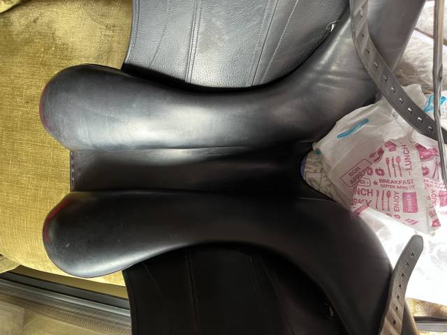 Sella da dressage Childeric  18" - 2007