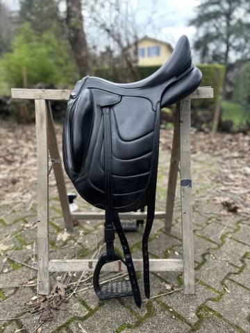 Sella da dressage Devoucoux  17.5" - 2018