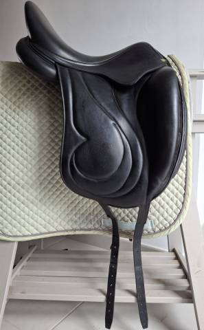Sella da dressage Antar&egrave;s  16.5" - 2008