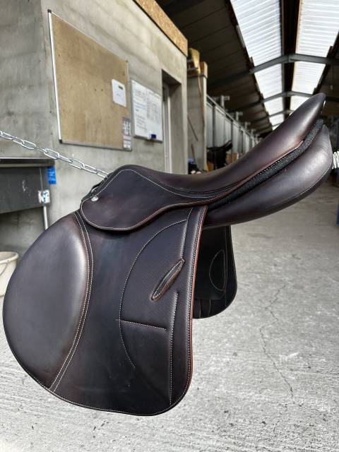 Sella da salto ostacoli Arion saut  17.5" - 2024