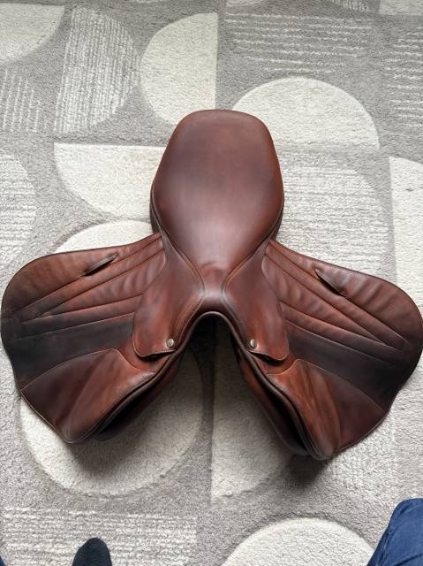 Sella da salto ostacoli Butet  17.5" - 2017