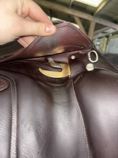 Sella da salto ostacoli Devoucoux  17" - 2017