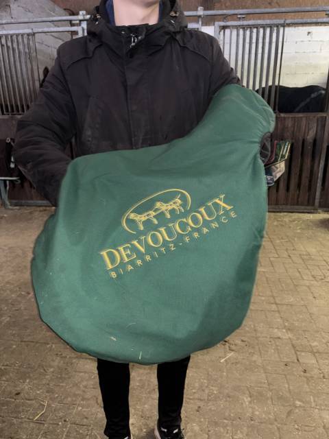 Sella da salto ostacoli Devoucoux  17" - 2017