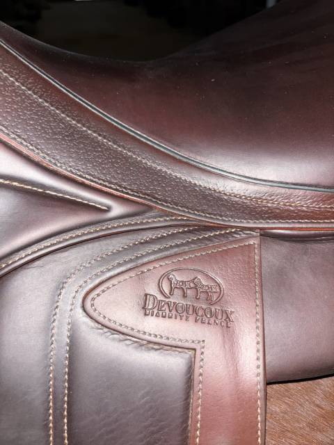 Sella da salto ostacoli Devoucoux  17" - 2017