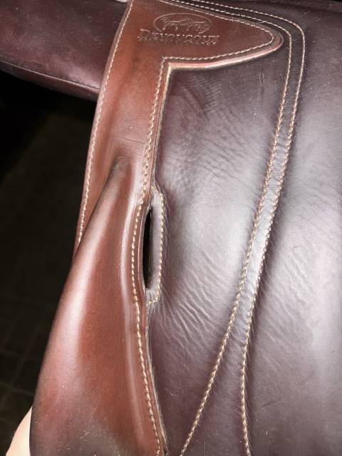 Sella da salto ostacoli Devoucoux  17" - 2017