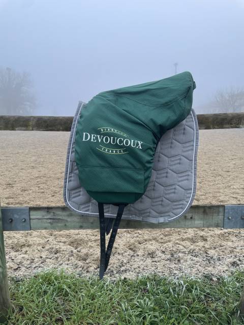 Sella da dressage Devoucoux  18" - 2019