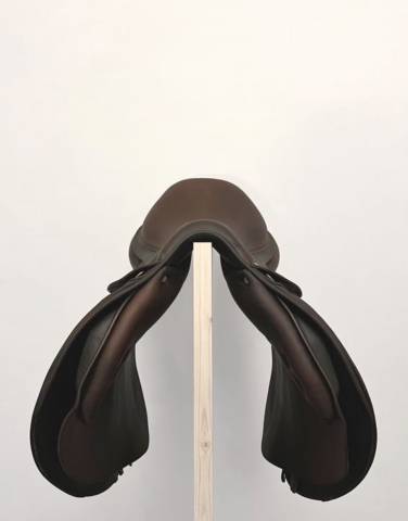 Sella da salto ostacoli Antar&egrave;s  17.5" - 2018