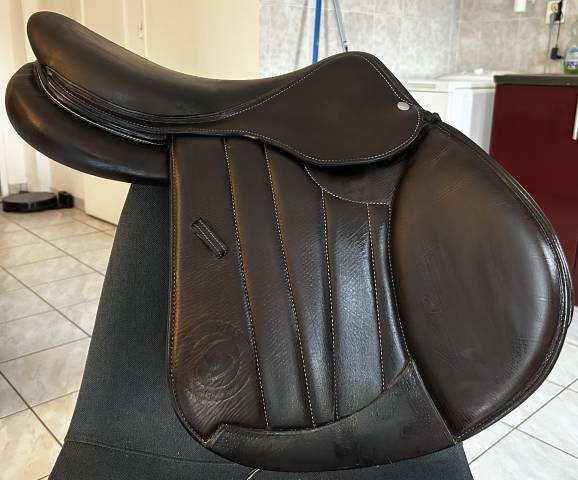 Sella da salto ostacoli Forestier  17.5" - 2023