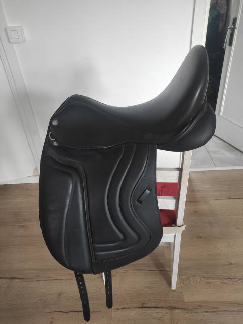 Sella da dressage Eric Thomas  17.5" - 2025