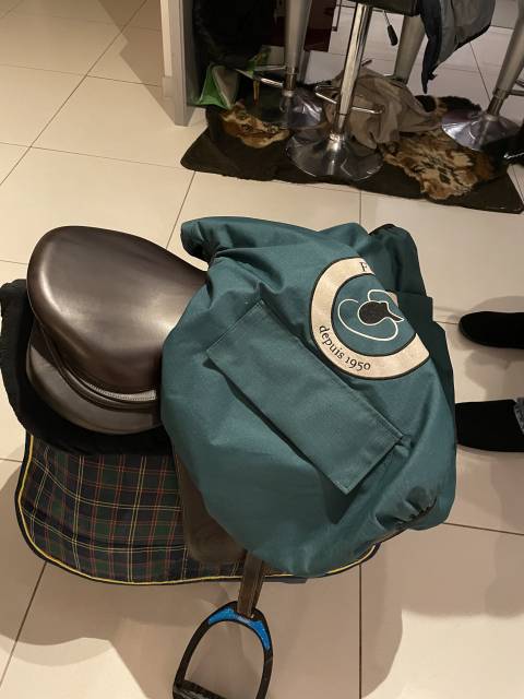 Sella da salto ostacoli Forestier  17" - 2018